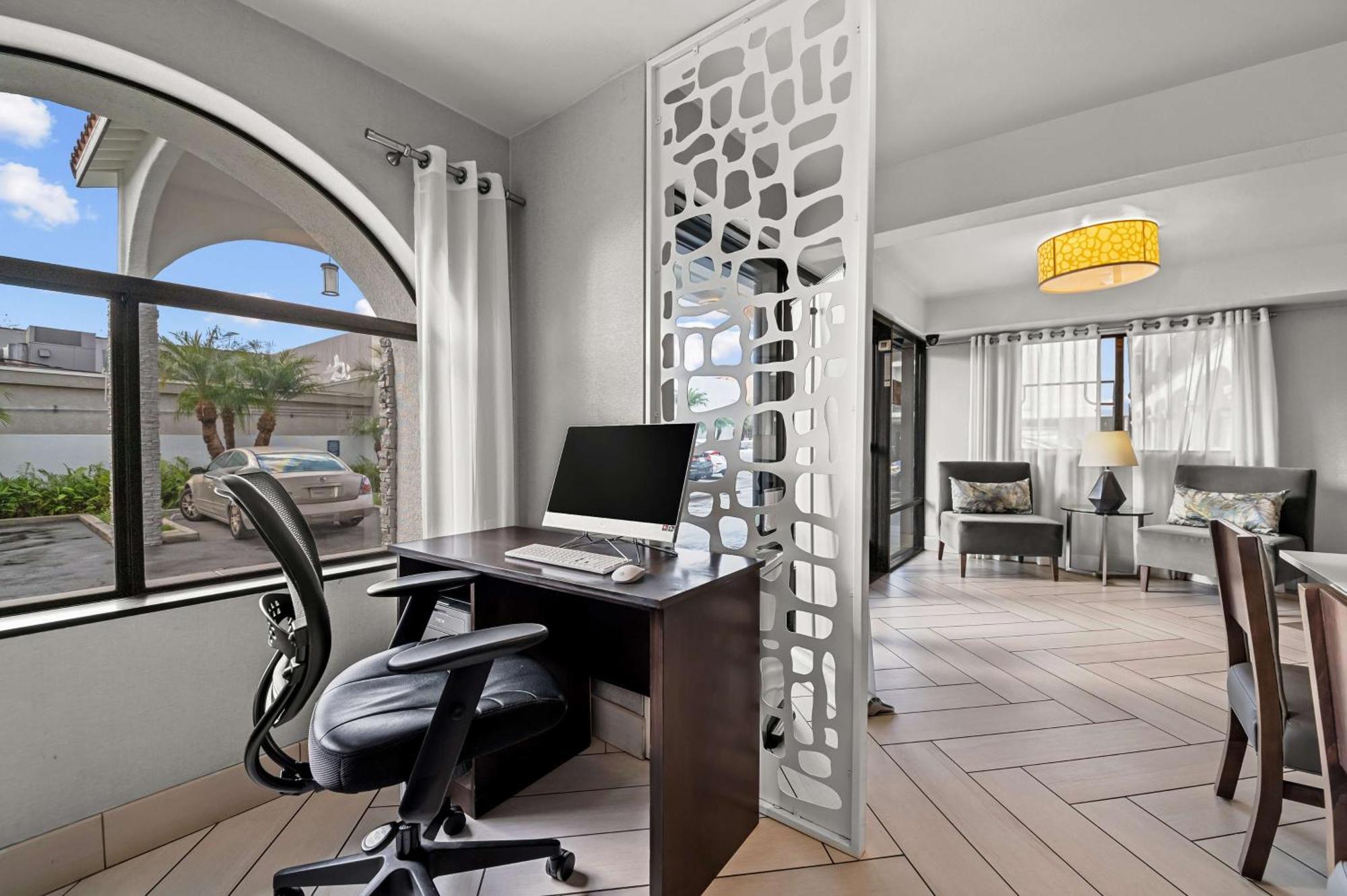 Best Western Los Alamitos Inn & Suites Luaran gambar