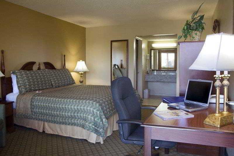 Best Western Los Alamitos Inn & Suites Bilik gambar